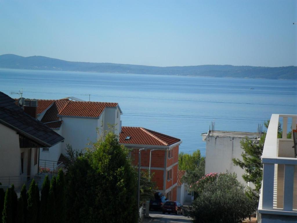 Apartment In Okrug Gornji With Seaview, Terrace, Air Condition, Wifi Trogir Exterior photo